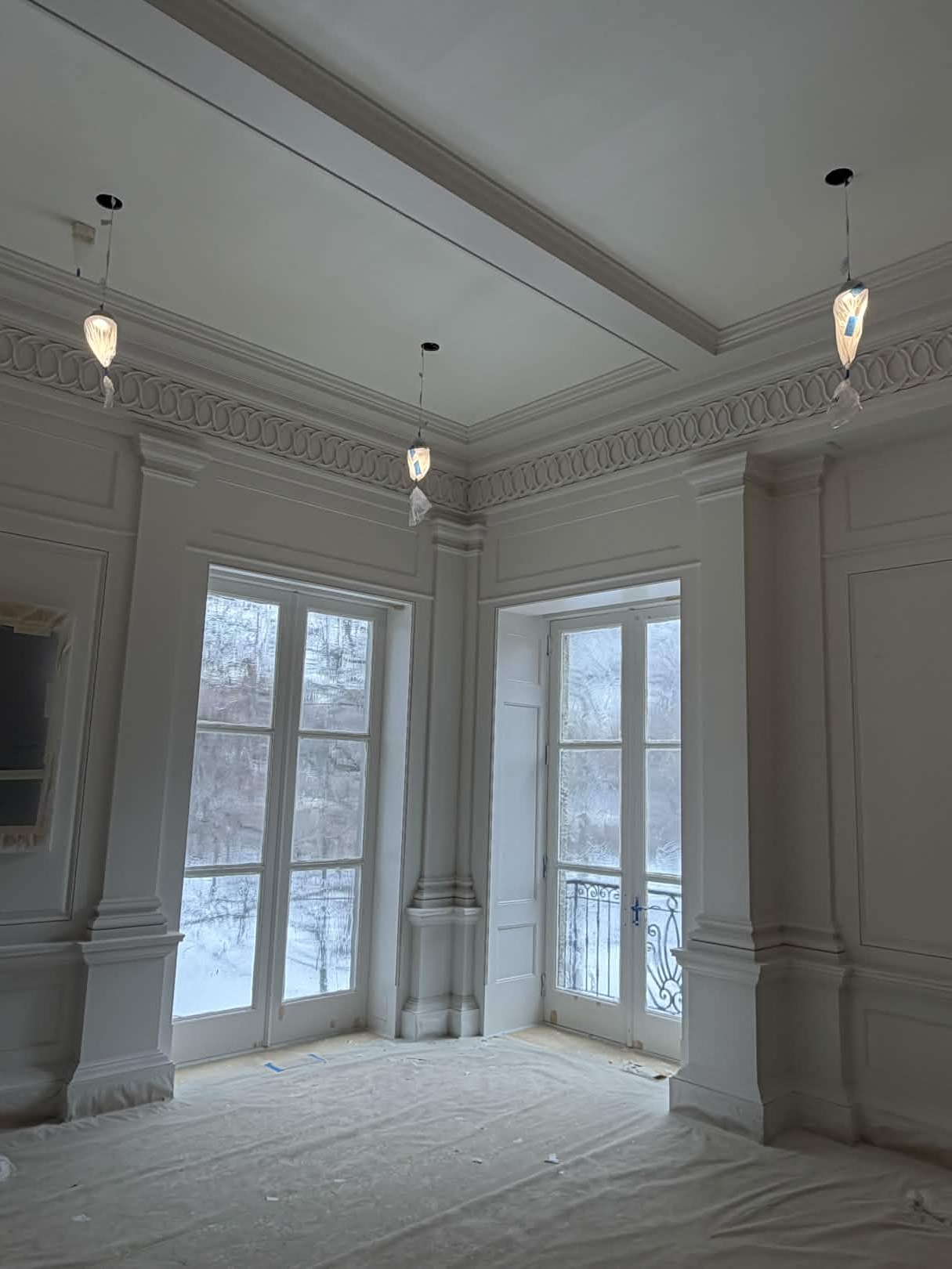 Elegant crown moulding and trim work